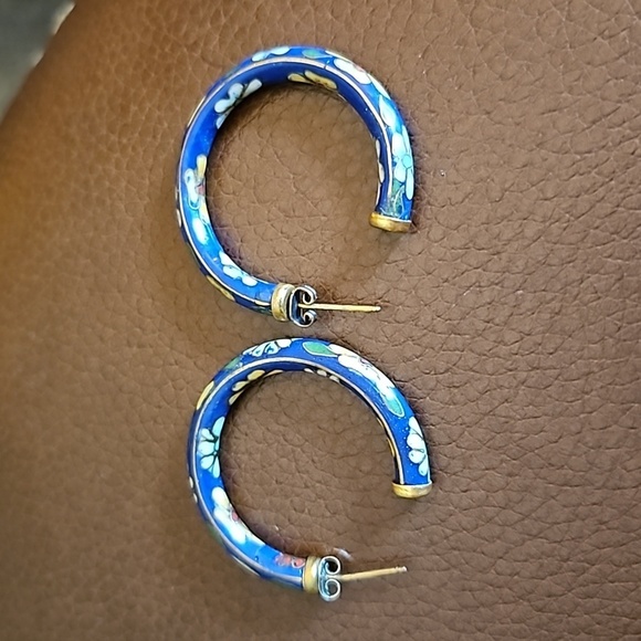 VTG Blue Floral Cloisonne Hoop Earrings - Picture 5 of 5